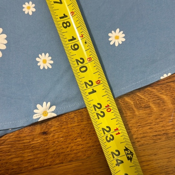 NWT Unique vintage Daisy print Briella flaired skirt and cropped top set retro - Picture 13 of 16